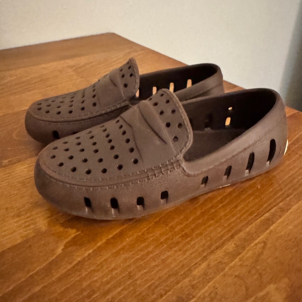Kids FLOAFERS size 9